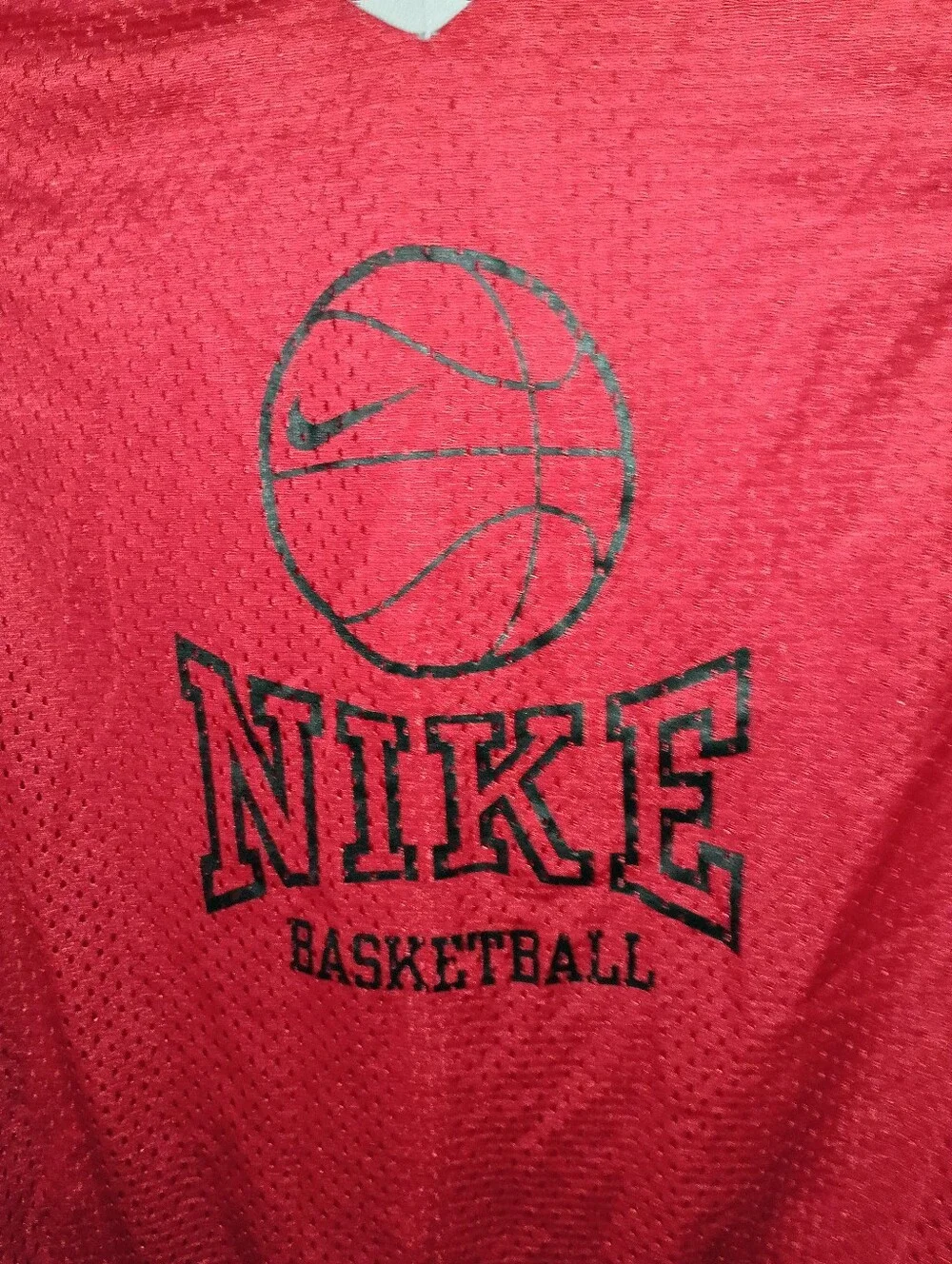 BOYS NIKE BASKETBALL SIZE 10/12